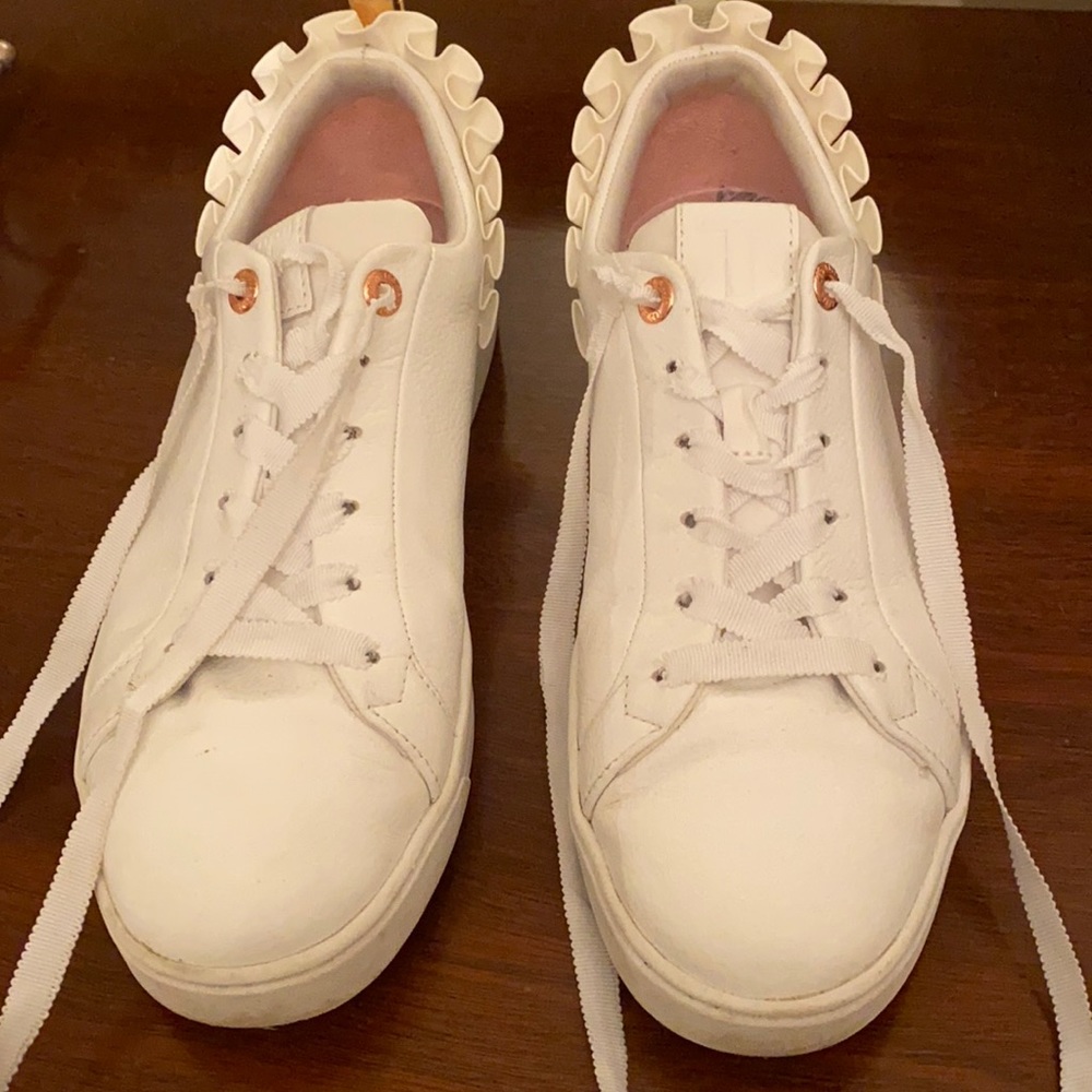 Ted Baker Astrina Sneakers